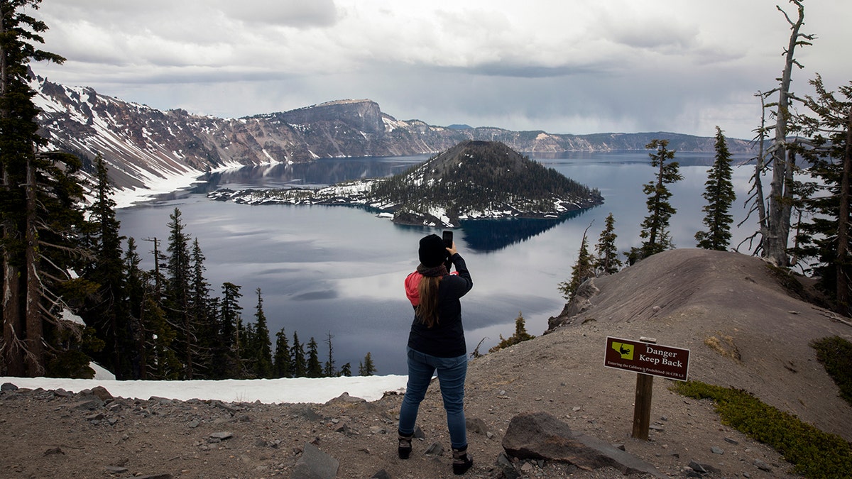 Oregon Crater Lake Management Issues