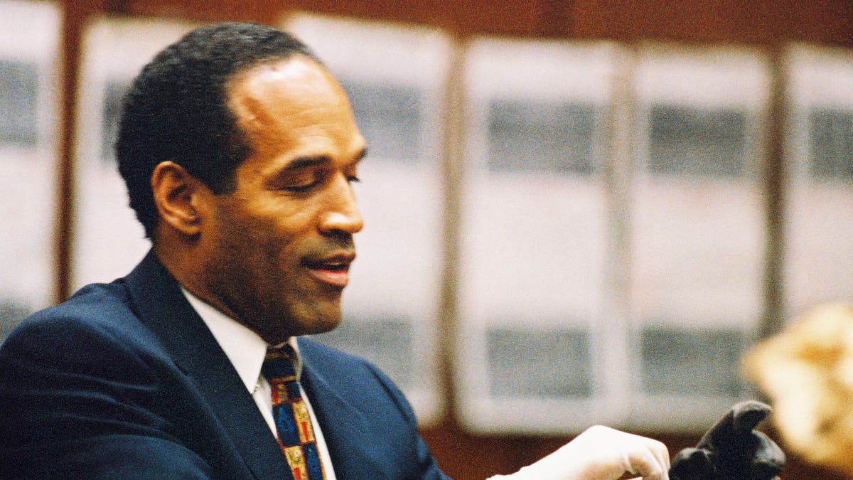 O.J. Simpson Criminal Trial - Simpson Tries on Bloodstained Gloves - June 15, 1995